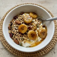 Cheia de Banana e Granola, Tigela Cheia