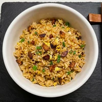 Arroz Frito com Alho Torrado, Wok e Brasa