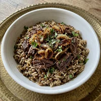 Arroz com Lentilha e Costela, Mesa do Cedro