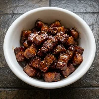 Cubos de Bacon com Melado, Caldos do Jambu