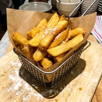 Batata Frita com Sal Grosso, Pastel do Mercado Velho