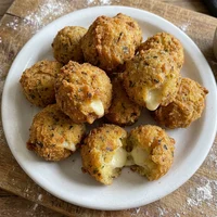 Bolinho de Macaxeira com Queijo, Panificadora Flor do Sertão