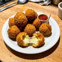 Bolinho de Queijo Frito, Panificadora Estrela da Manhã