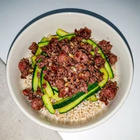 Bowl de Carne Moída com Abobrinha, Verde de Esquina