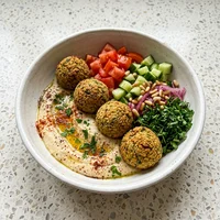 Bowl de Falafel com Homus, Raiz & Folha