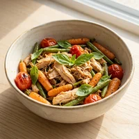 Bowl de Frango Caipira com Legumes da Horta, Horta Urbana