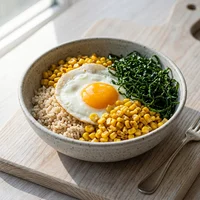 Bowl de Milho Verde com Ovo Caipira, Horta Urbana