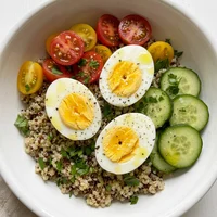 Bowl de Ovos com Quinoa, Proteína Viva