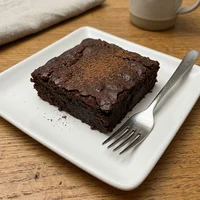 Brownie de Batata-doce, Folha & Ovo