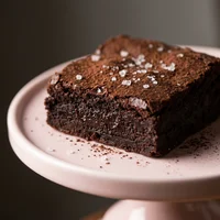 Brownie de Chocolate 75% com Flor de Sal, Amêndoa Amarga