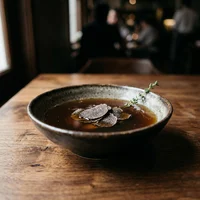 Consommé de Cogumelos com Trufa, Casa Consommé