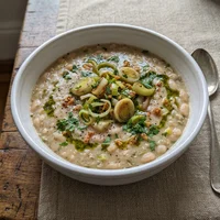 Caldo de Feijão Branco com Alho-Poró, Verde Caldo