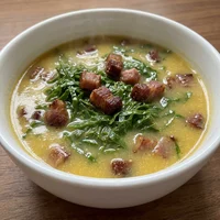 Caldo de Fubá com Couve, Sopeira de Barro
