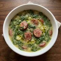 Caldo Verde com Linguiça Artesanal, Sopeira de Barro