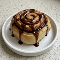 Cinnamon Roll com Rapadura, Goma Café