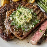 Entrecote com Manteiga de Ervas, Fogo da Fronteira