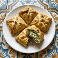 Fatayer de Coalhada Vegana, Sfiha Verde