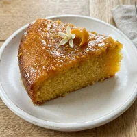 Bolo de Laranja com Calda de Flor de Laranjeira, Confeitaria Flor de Laranjeira