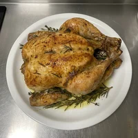 Frango Assado com Ervas, Crocante & Companhia