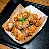 Sobrecoxa Desossada Frita, Frango do Balcão