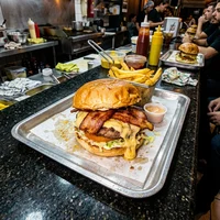X-Bacon do Bairro, Lanche do Zulmiro