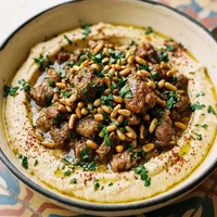 Homus com Cordeiro na Manteiga, Za'atar e Grelha