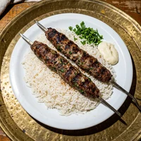 Kafta no Espeto com Arroz, Esfiharia Forno Aberto