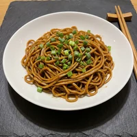 Macarrão ao Shoyu e Manteiga, Wok e Brasa