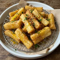 Macaxeira Frita com Manteiga de Garrafa, Pastelaria Tucupi e Jambu