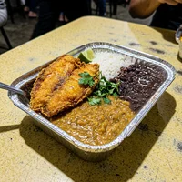 Marmitex M de Peixe Frito, Quentinha de Ferro