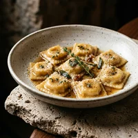 Agnolotti de Queijo de Cabra e Pera, Radice