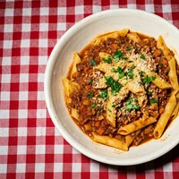 Penne à Bolonhesa, Massa na Hora