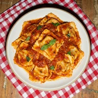 Ravióli de Carne ao Molho Vermelho, Cantina do Nonno Bepe