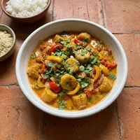 Moqueca de Banana-da-terra, Raiz e Panela