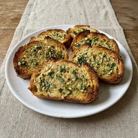 Pão de Alho Vegano, Verde Caldo