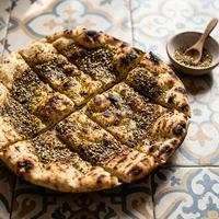 Pão Sírio na Brasa com Za'atar, Za'atar e Grelha