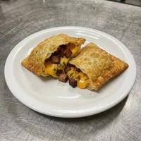 Pastel de Bacon com Cheddar, Pastelaria Fogo e Farinha