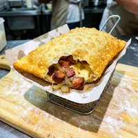 Pastel de Calabresa com Queijo, Pastel do Mercado Velho