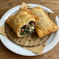 Pastel de Escarola com Bacon, Pastelaria Dona Ilma