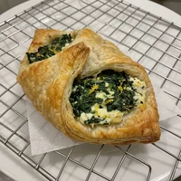 Pastel de Espinafre com Ricota, Pastelaria Verde Folha
