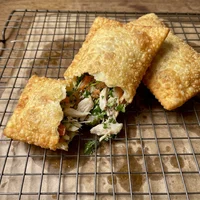 Pastel de Filhote com Coentro, Pastelaria Tucupi e Jambu
