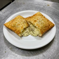 Pastel de Mussarela com Orégano, Pastelaria Fogo e Farinha