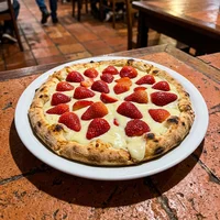 Chocolate Branco com Morango, Pizza Grandona