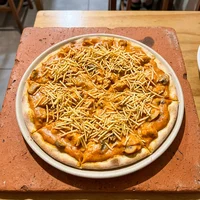 Strogonoff de Frango, Pizza Grandona