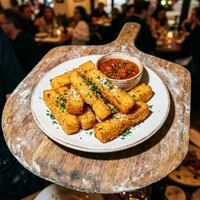 Polenta Frita, Forno de Pedra