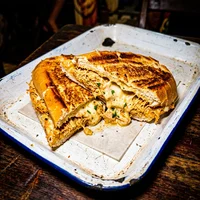 Prensado de Frango com Requeijão, Chapa da Madrugada