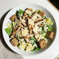 Salada Caesar de Frango Grelhado, Verde de Esquina