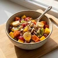 Salada de Frutas com Mel e Castanha, Casa do Açaí Grosso