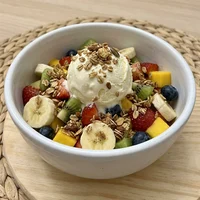 Salada de Frutas com Sorvete, Tigela Cheia