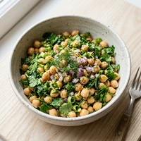 Salada de Grão-de-Bico com Ervas da Casa, Horta Urbana